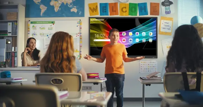 Monitor interaktywny Clevertouch CORE dla szkoły