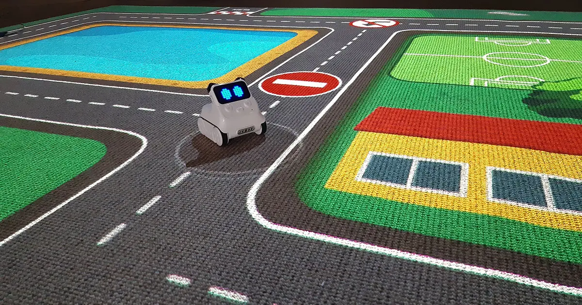 SmartFloor Standard Mobile i Robot Codey Rocky